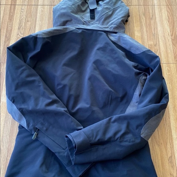 Columbia jacket - Picture 3 of 5